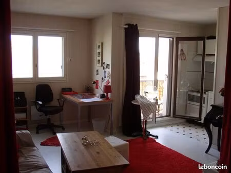 t1bis meublé 31 m² près du chu coté ifsi