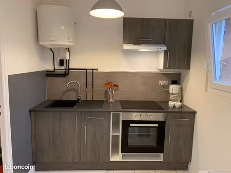 studio rénové au calme