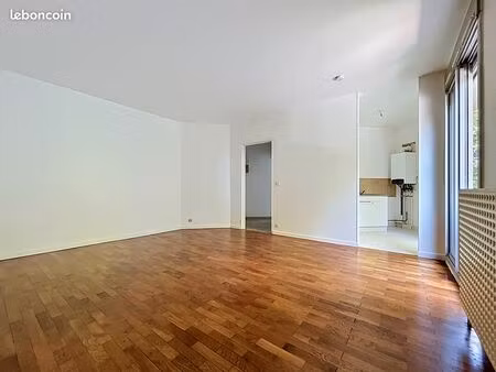 appartement 1 pièce 32 m²
