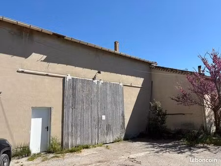 garage - entrepôt