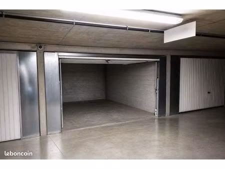 parking box 20m2 cyrille besset nice