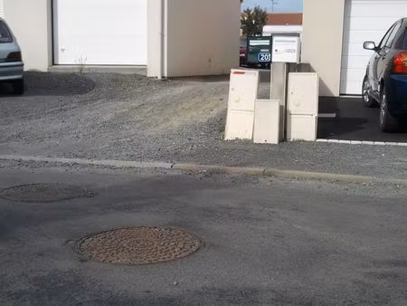 location maison st pierre montlimart