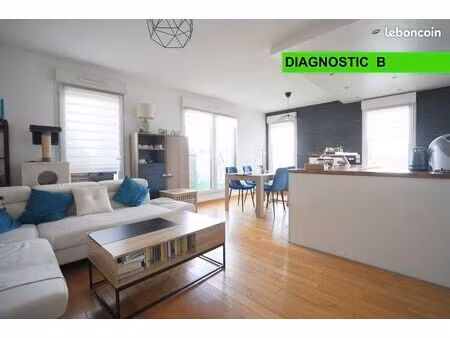 appartement t4 d'exception - 87 m² - balcon filant 46 m²
