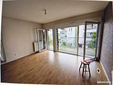 studio 26m2 avec balcon et parking sécurisé