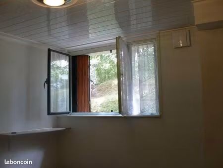 appartement 1 pièce 11 m²