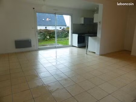 maison 3 chambres   garage  jardin