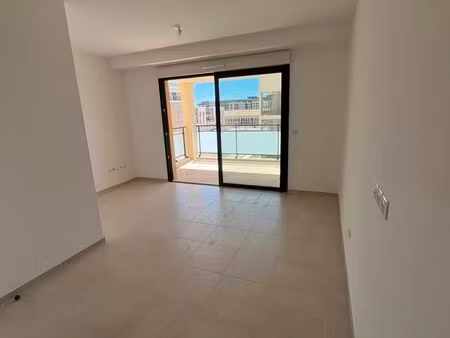 studio neuf 25m²+10m² terrasse -aix la duranne