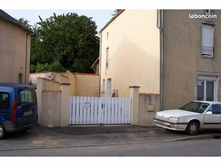 a louer appartement entre parthenay et bressuire..