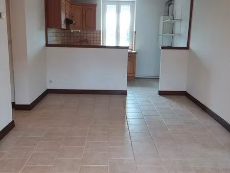 loue appartement 3 pieces +cuisine et jardin