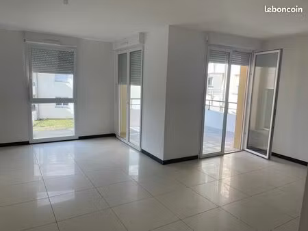 beau f3 dans résidence neuve