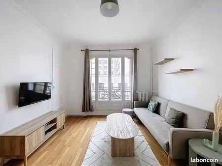 studio 1 pièce 32 m²