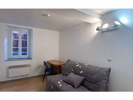 location appartement  m² t-1 à aire-sur-l'adour  270 €