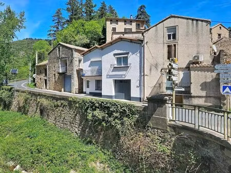 immeuble de rapport de 4 pièces de 80 m² à avène