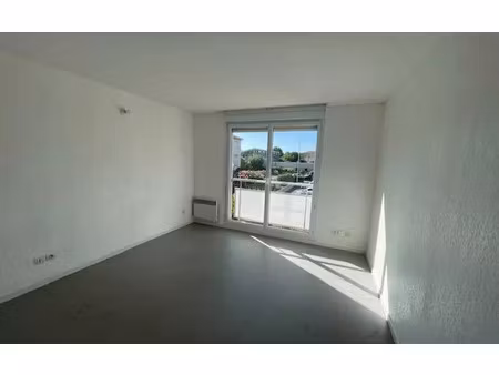 location appartement  m² t-1 à lattes  484 €