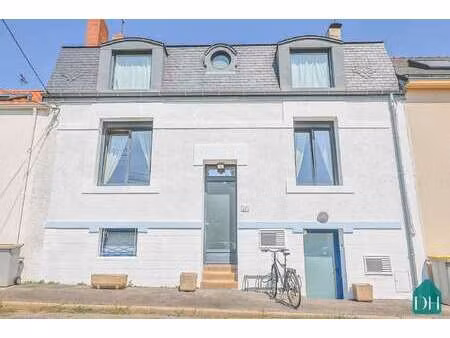 vente maison à nantes saint-felix (44000) : à vendre / 213m² nantes saint-felix