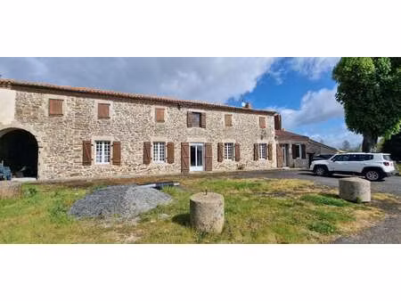 vente maison à tillières (49230) : à vendre / 106m² tillières
