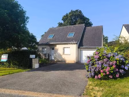 location maison à elven (56250) : à louer / 76m² elven