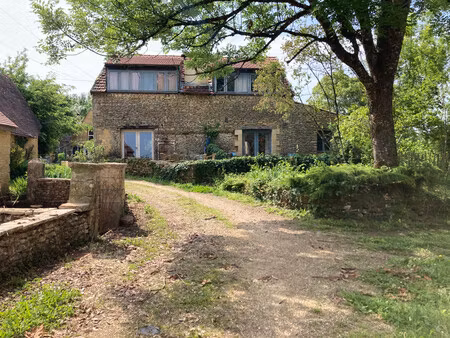 maison à vendre à la chapelle-aubareil (24290) - dordogne