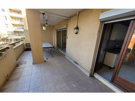 appartement avignon 76 m² t-3 à vendre  145 000 €