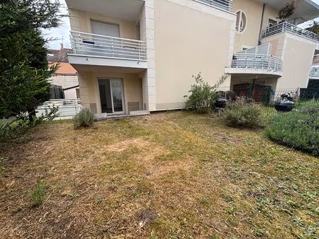 coup de coeur - f2 en rez de jardin - 44. 91 m² nanterre limite puteaux