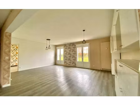 location appartement  102 m² t-5 à saint-dizier  850 €