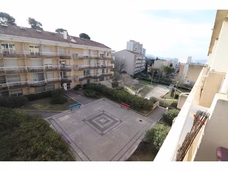 studio plus parking ss sol les estudines 13013