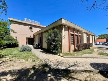location bureaux 450 m²