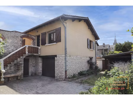 jolie maison au centre de anse