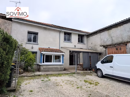 charmante maison de campagne avec grange et jardin attenant
