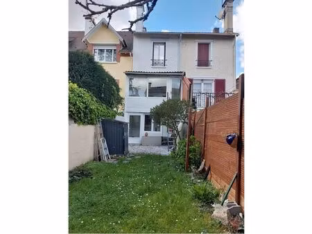 maison - 90m ²