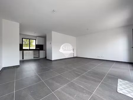 maison f3 avec jardin - loyer 1350 € + 185 €