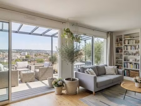 superbe 3 pieces avec grande terrasse 16m² et parking