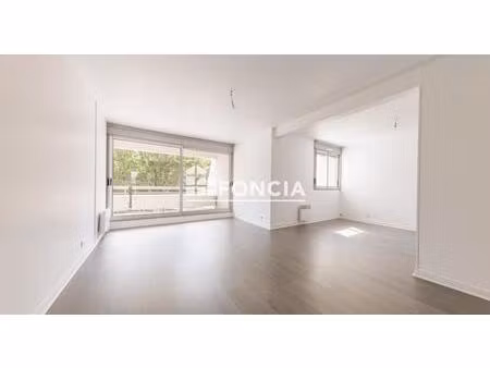 appartement t3 78 m² avec terrasse  garage et cave