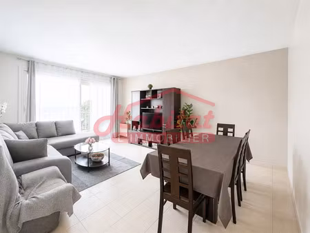 chelles centre-ville : appartement + box