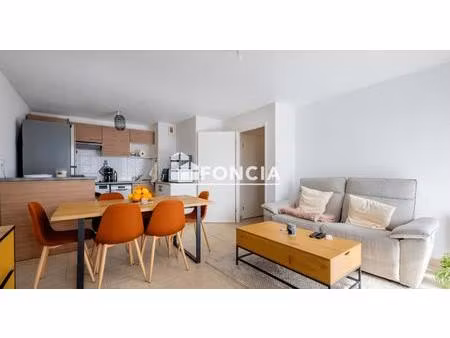 bel appartement t3 en résidence