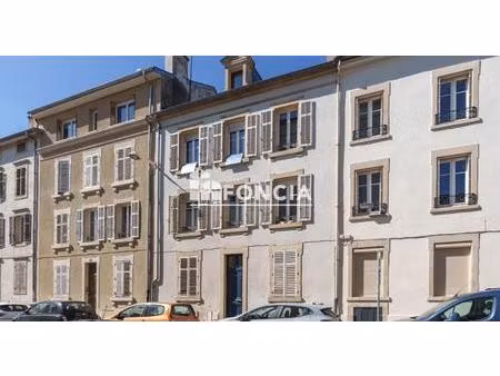 nancy – rue de mulhouse | f2 meublé avec cachet – vendu libre d'occupation et meublé