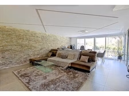 coup de cœur assuré – maison entièrement rénovée 107 m² avec piscine  jardin et deux studi