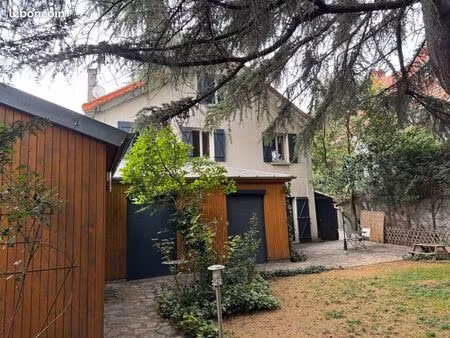 maison de charme inattendue très bien située