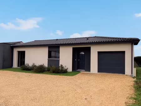 location maison 3 pièces 78 m² à podensac (33720)