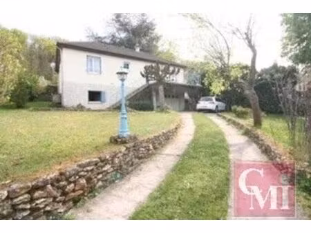 pavillon de plain-pied sur s/sol total et sur 706m2 de terrain