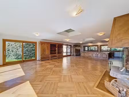 vetraz-monthoux – maison individuelle de 270 m² – pièce de vie 110 m² – terrain 4 851 m² s