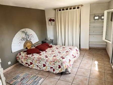 maison de ville en bon etat