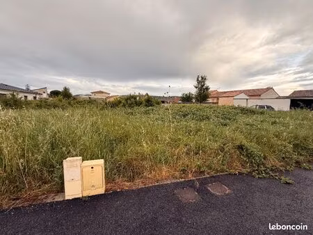 terrain 482 m² revel