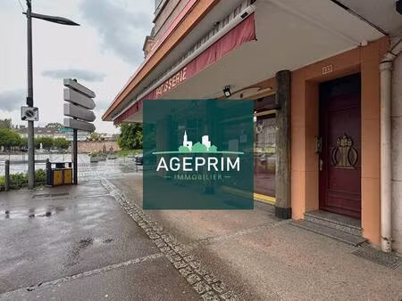local commercial à louer
