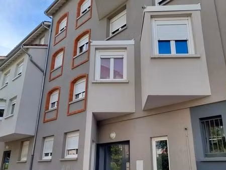 appartement 2 pièces 61 m²
