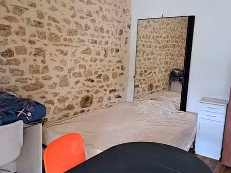 chambre meublée
