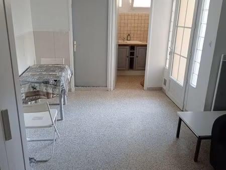 studio meublé 20m² - résidence sécurisée - 490cc