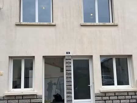 maison - 52 m 2  2 ch + sous -sol + garage -7 kms herbiers