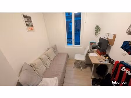 studio meublé rénové - étudiants - proche cirque