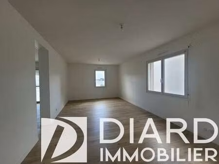 vente bureaux et commerces à domagné (35113) : à vendre / 47m² domagné